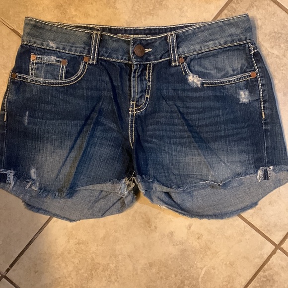 BKE - Picture 3 of 8